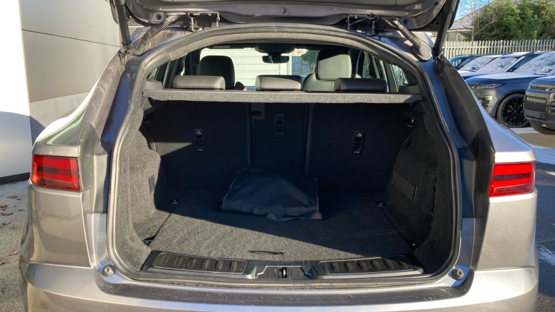 Jaguar E-Pace 1.5 P300e R-Dynamic SE 5dr Auto Estate